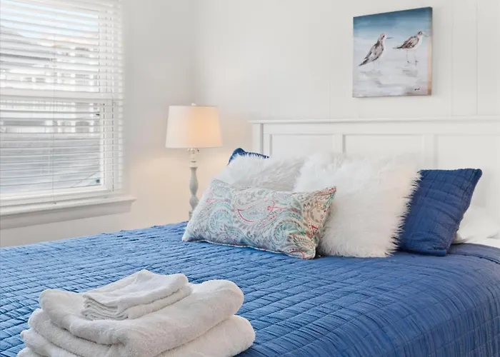 Holiday home 119 Steps To New Kitchen & Ocean View *